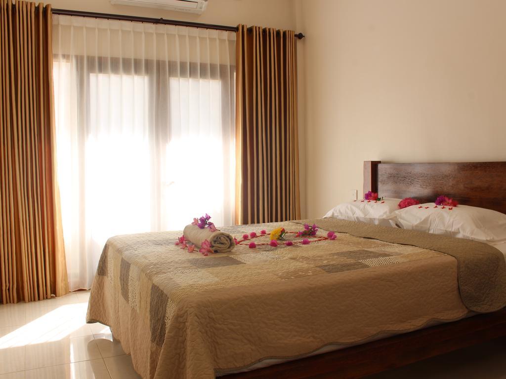 Kampoeng Senggigi Hotel Mangsit Ngoại thất bức ảnh